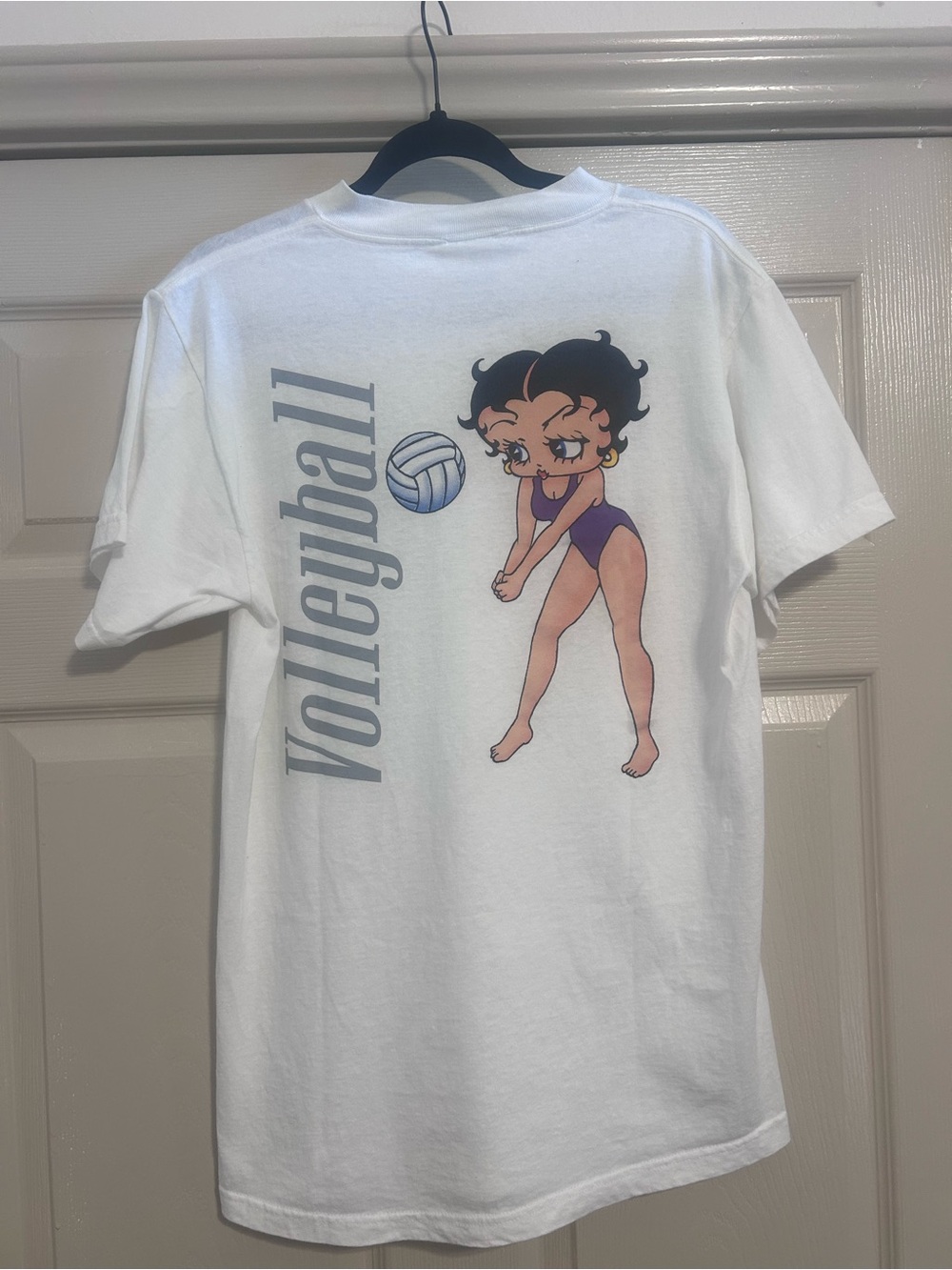 Vintage Betty Boop Volleyball Graphic Tee - White